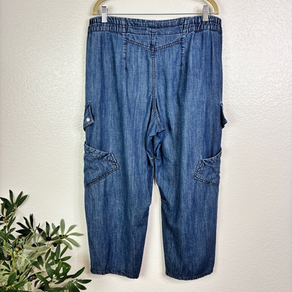 Pilcro Wide-Leg Flare Jeans in Blue - Picture 5 of 9
